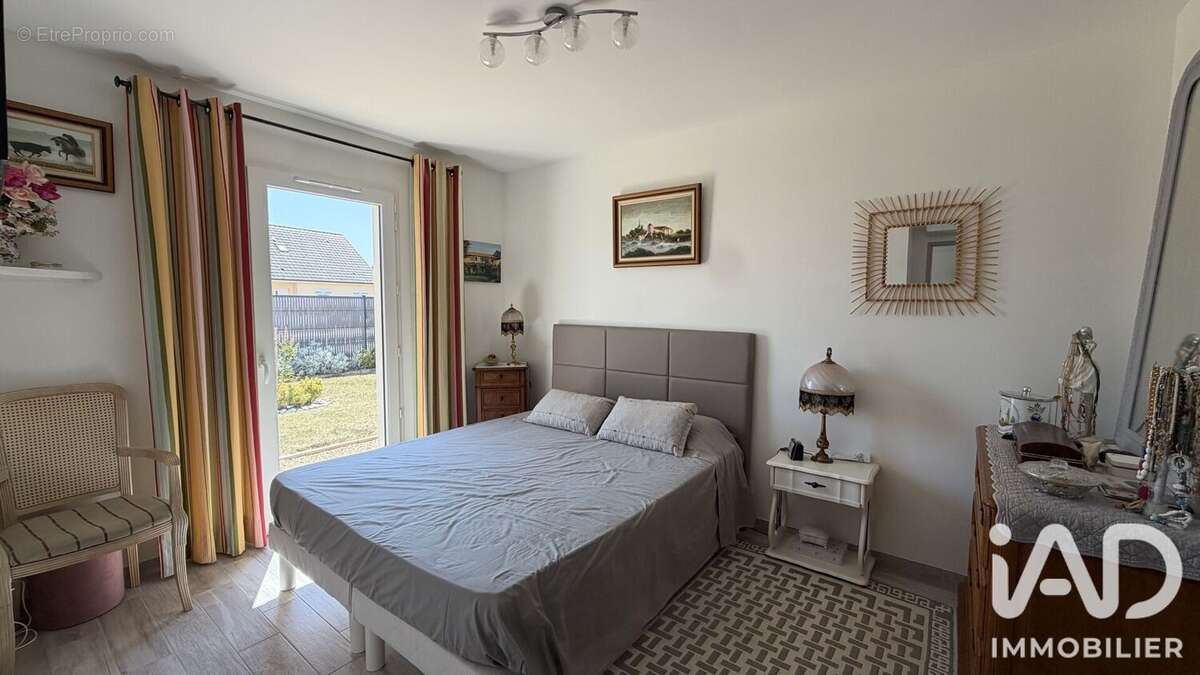 Maison 110 m² à Mereau  - photo 5