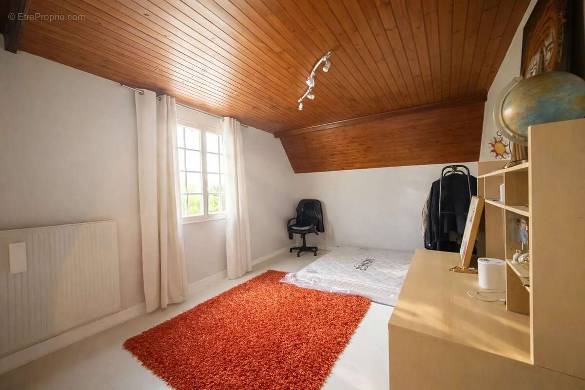 Maison à BREUX-JOUY