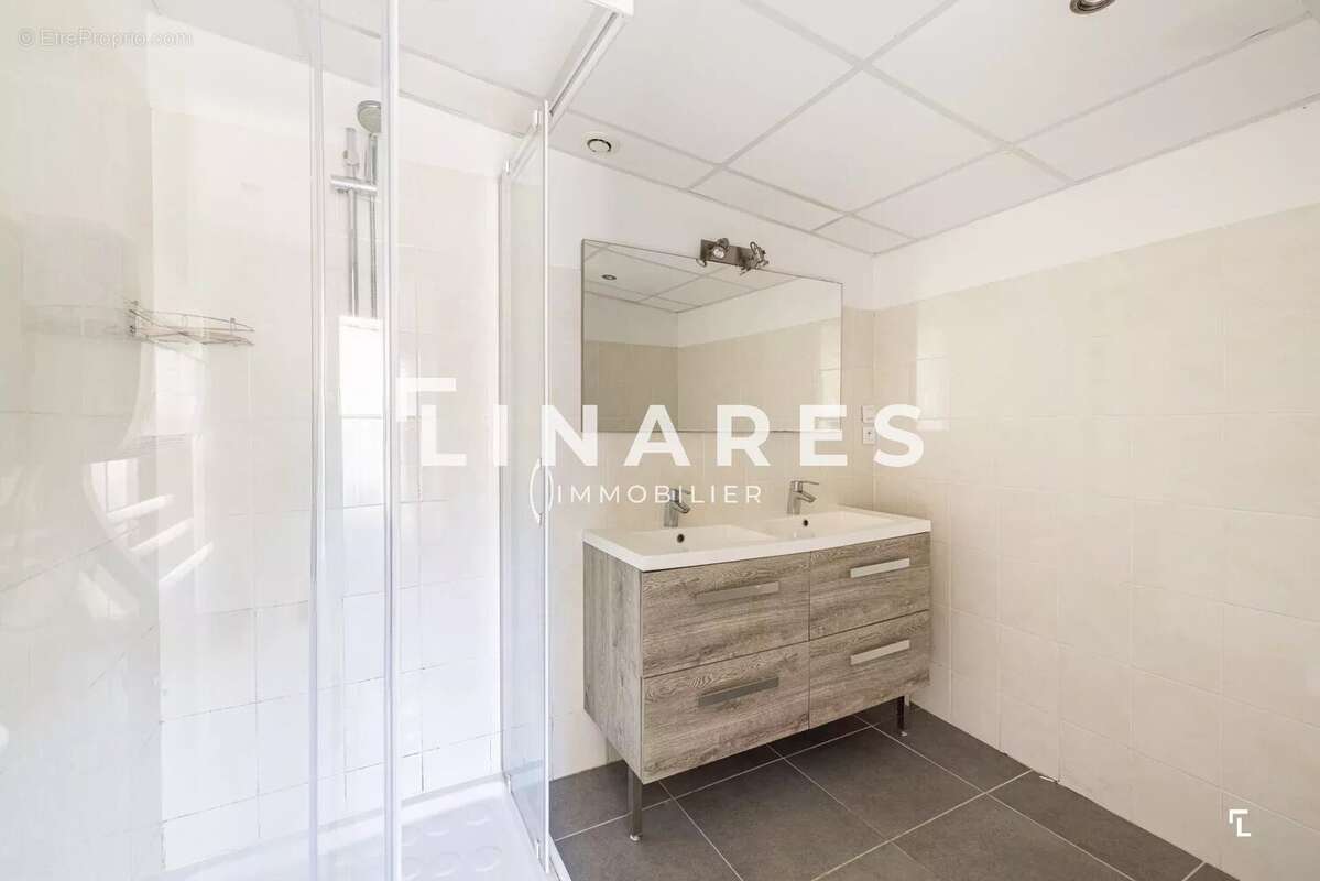 Appartement à MARSEILLE-11E