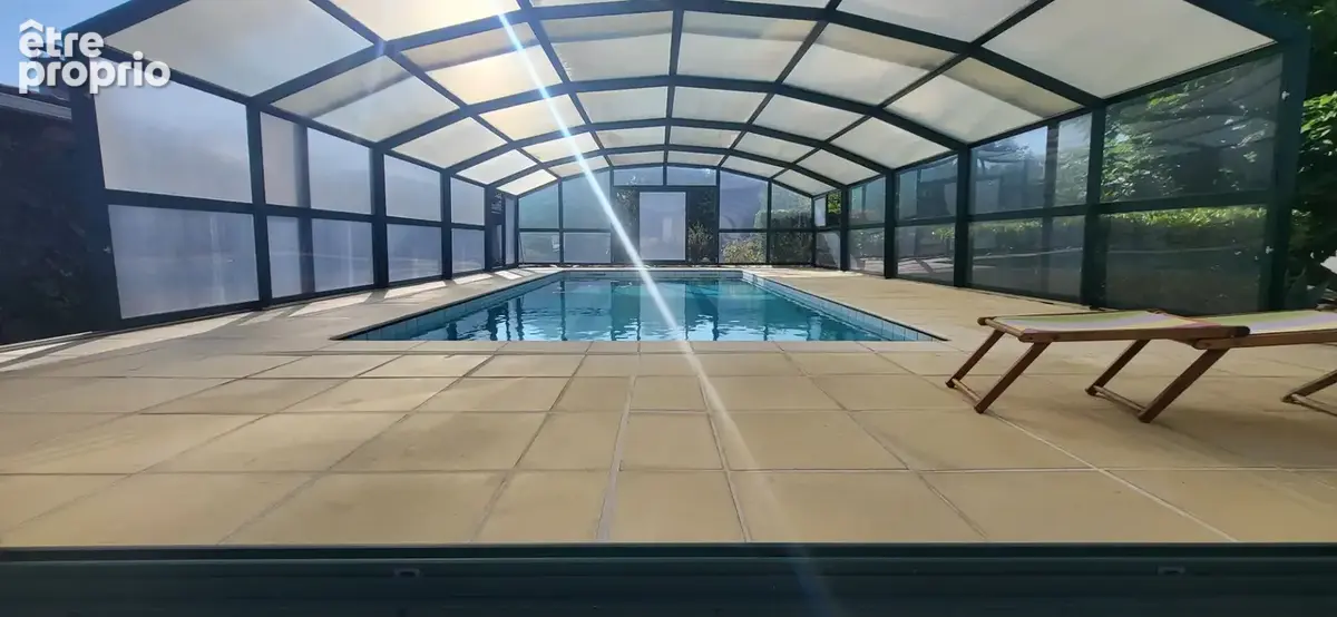 Vaste maison avec piscine proche centre - photo 3