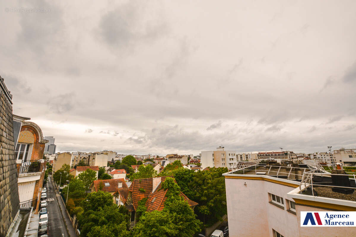 Appartement à COURBEVOIE