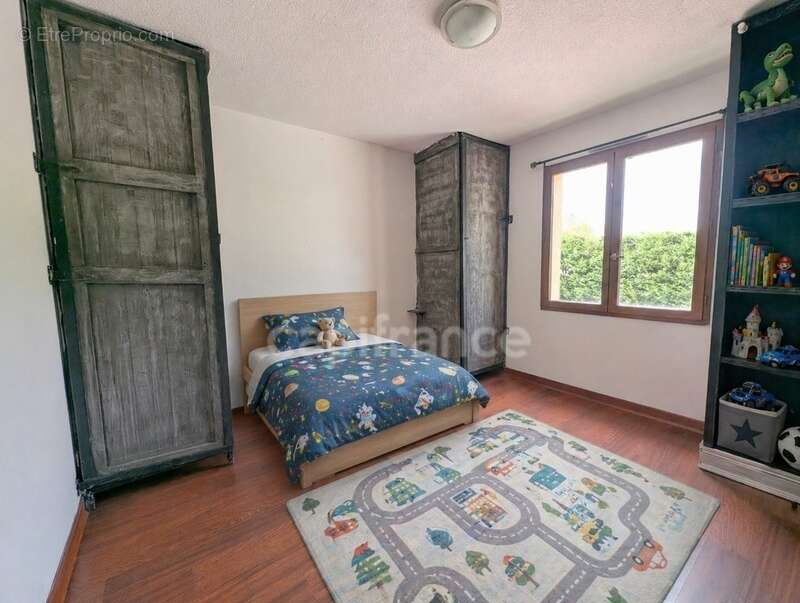 Maison à vendre 4 pièces AMBARES ET LAGRAVE (33) - photo 12