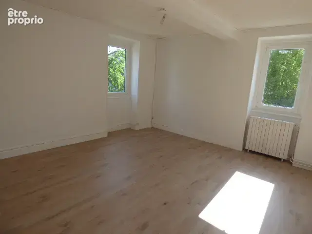 Maison de 111 m2 avec jardin et dépendances   Gannat - photo 8