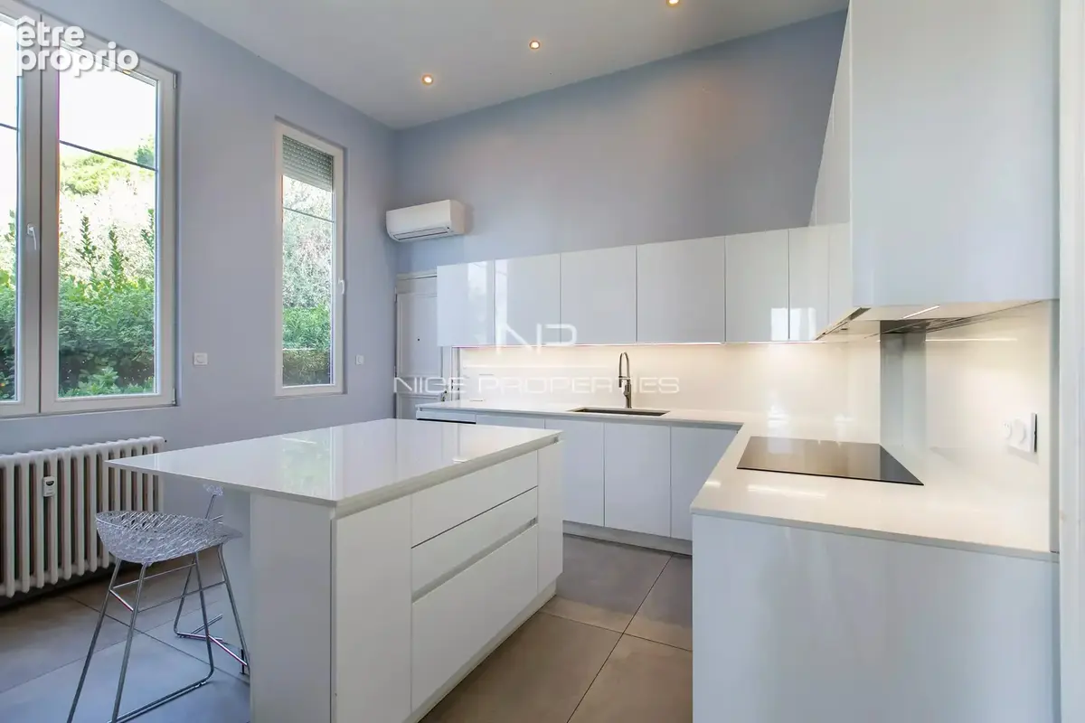 Majestueux 6 pièces  vue mer de 288 m² habitables dans une Hôtel Particulier du Mont Boron - photo 16