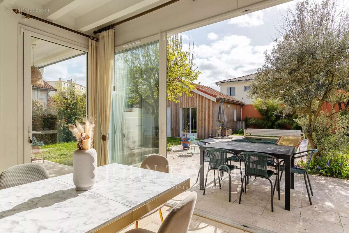 Maison à BORDEAUX