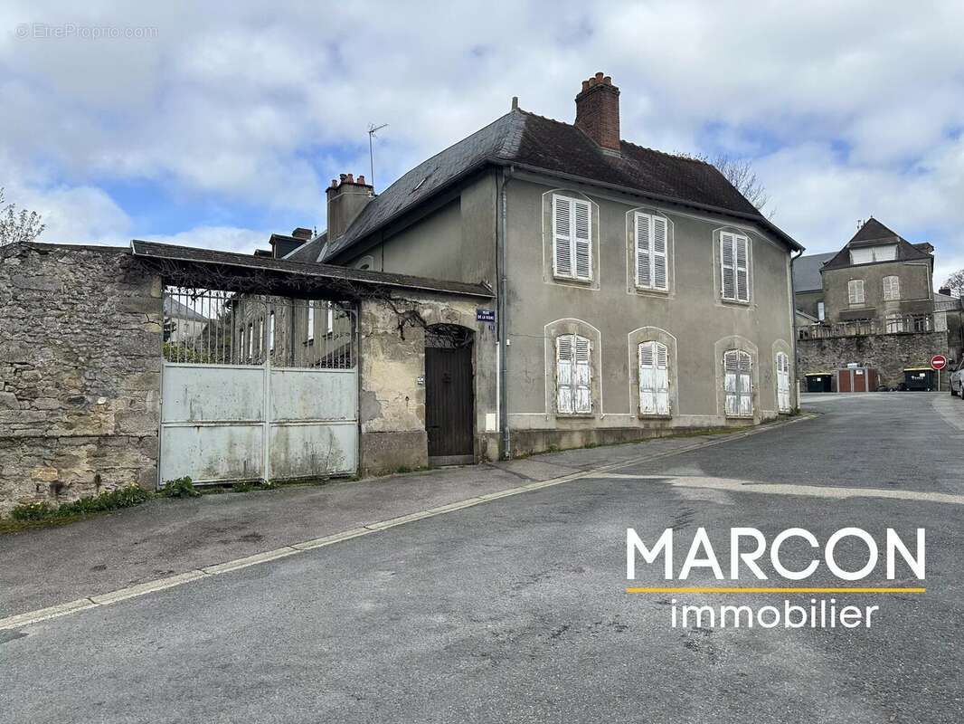 Maison à LA SOUTERRAINE