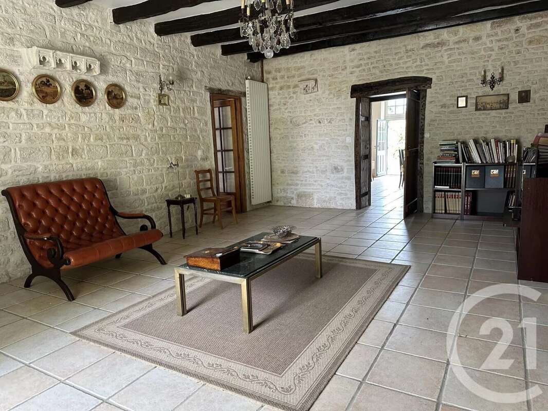 Maison 561 m² à Melleran  - photo 11