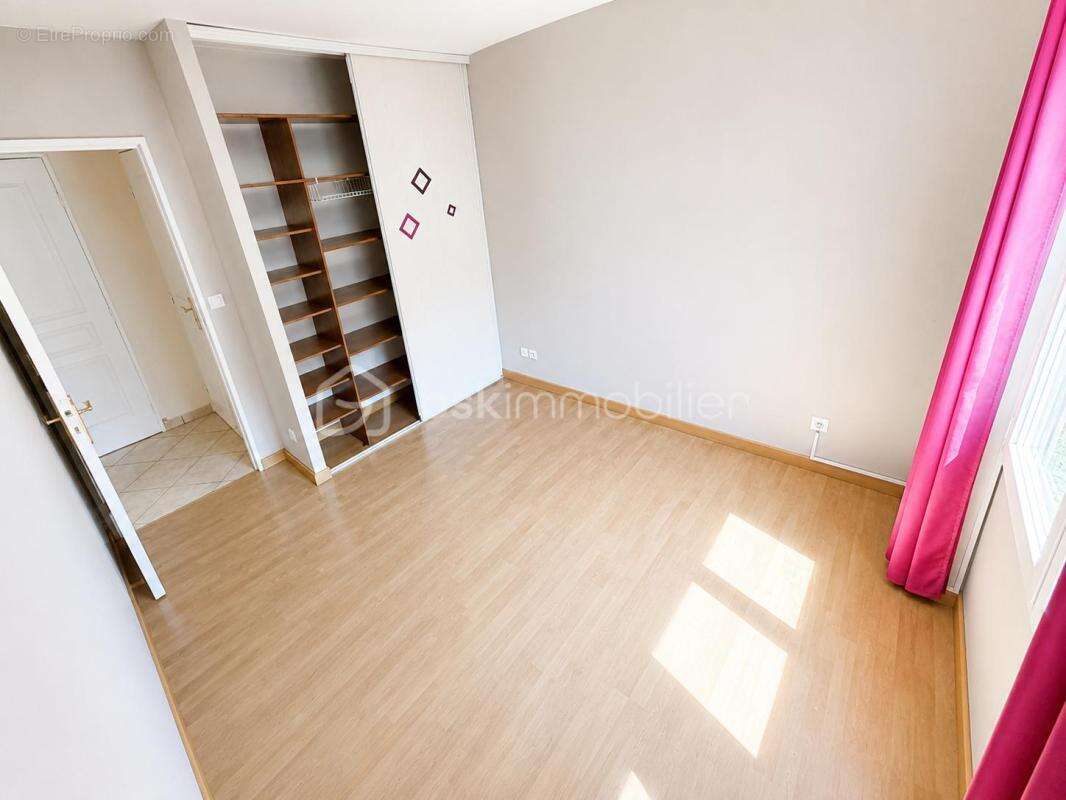 Appartement à LIVRY-GARGAN
