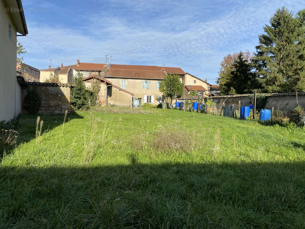 Exclusivite ! bage le chatel ! terrain constructible 400 m2 ! - photo 3