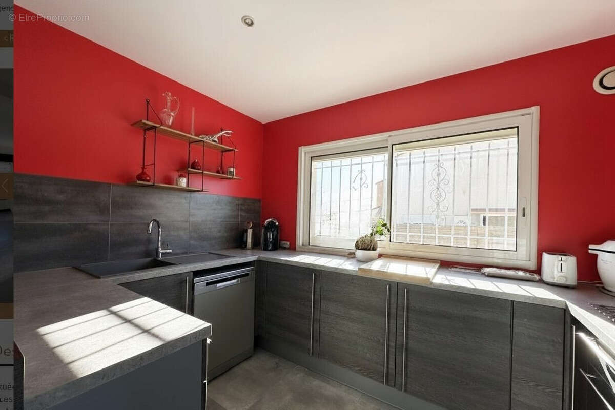 Maison 123 m² à Saint-Cyprien  - photo 6