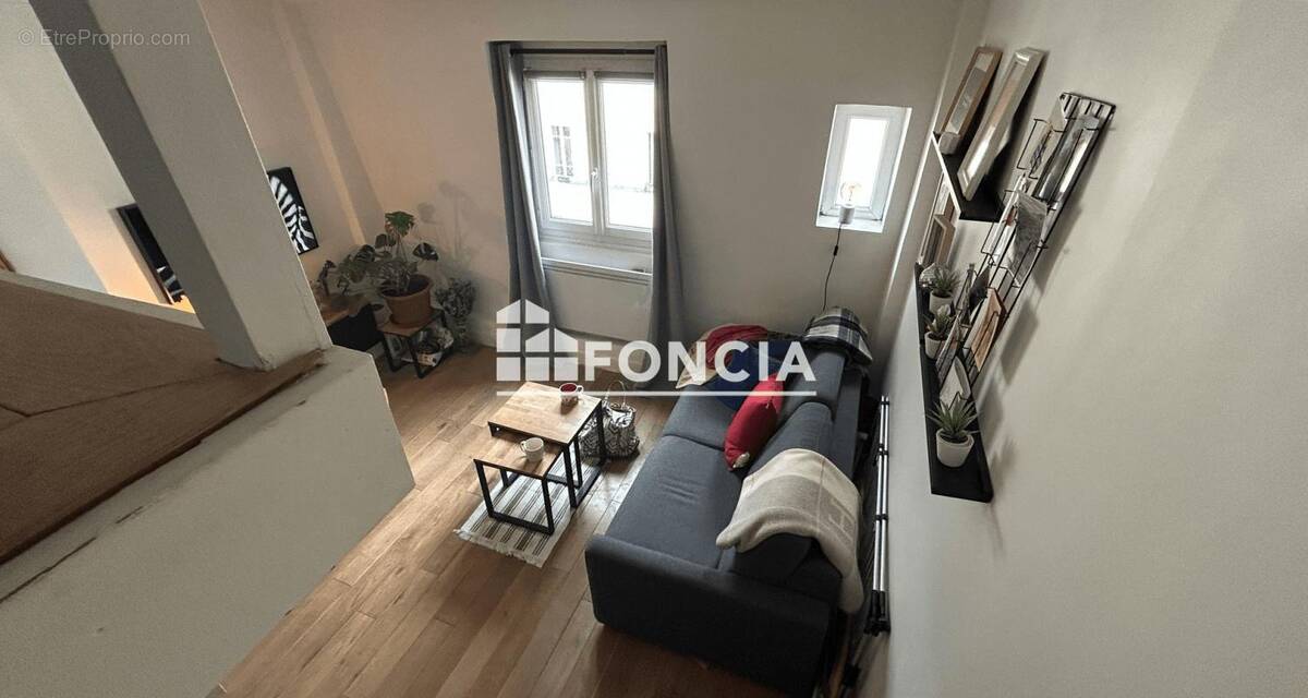 Appartement à PARIS-11E