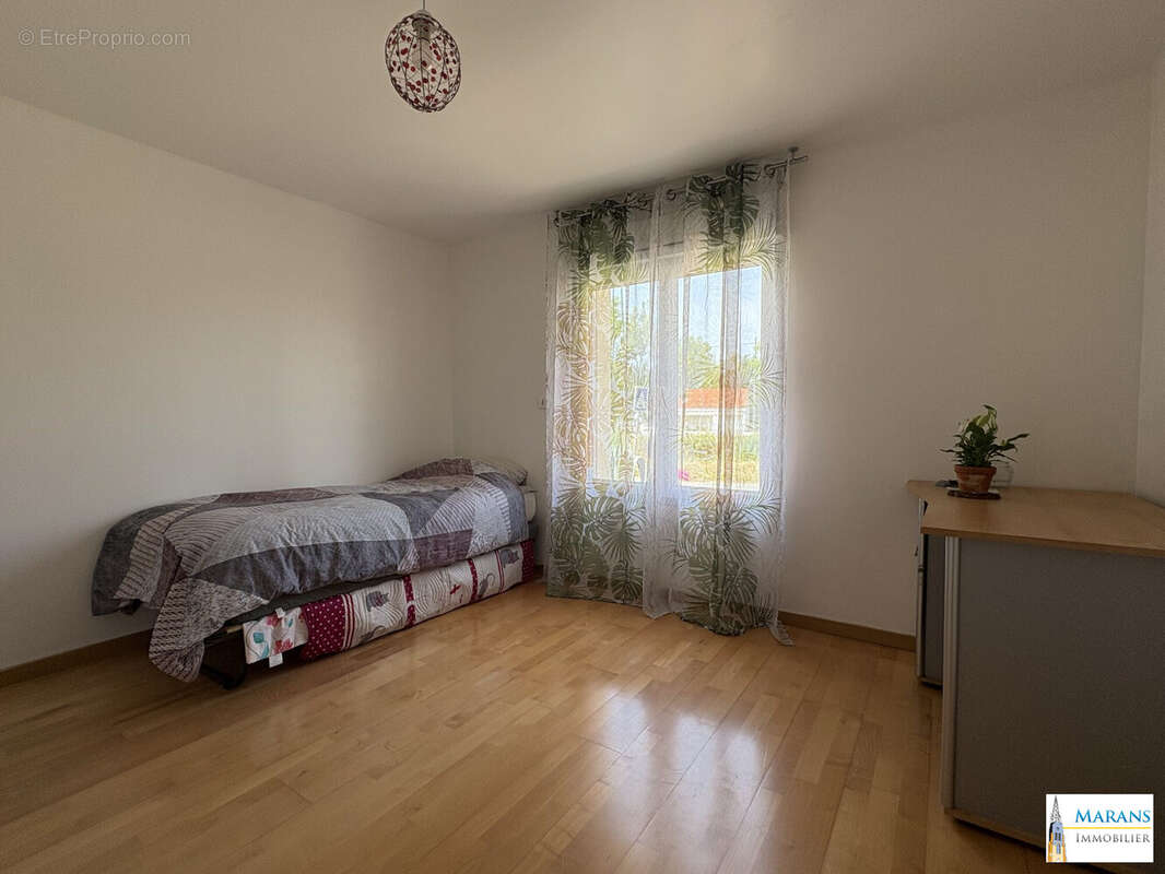 Maison 121 m² à Marans  - photo 7