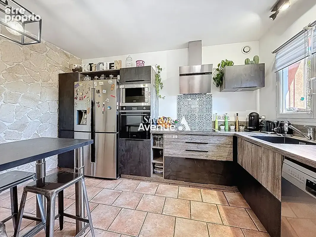 A vendre à Grasse Saint Antoine Maison 6 Pièces de148m² avec jardin, piscine et garage. - photo 6