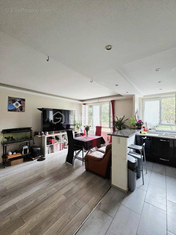 Appartement à RUEIL-MALMAISON