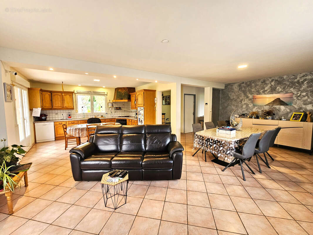 Maison à SERANVILLE