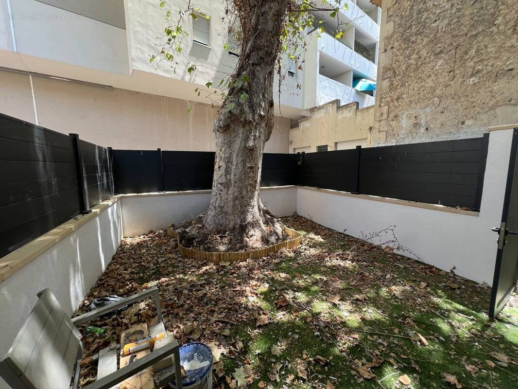 Appartement à MARSEILLE-4E