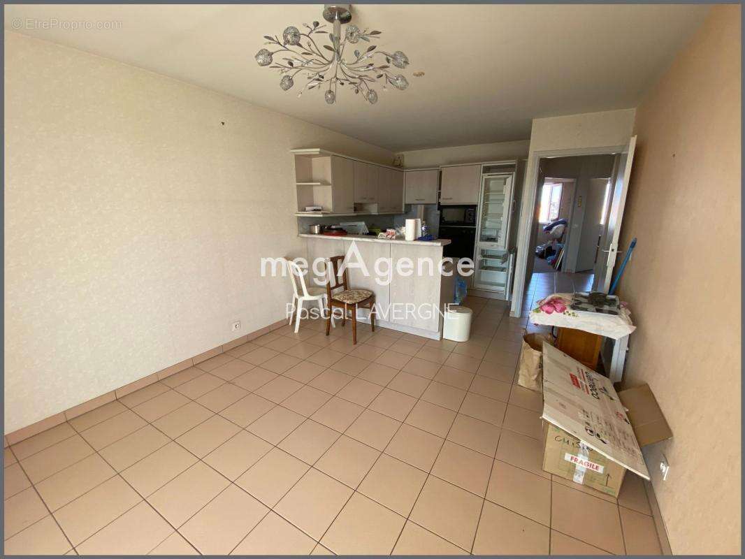 Appartement - Centre-ville de Saint-Gilles-Croix-de-Vie - photo 4