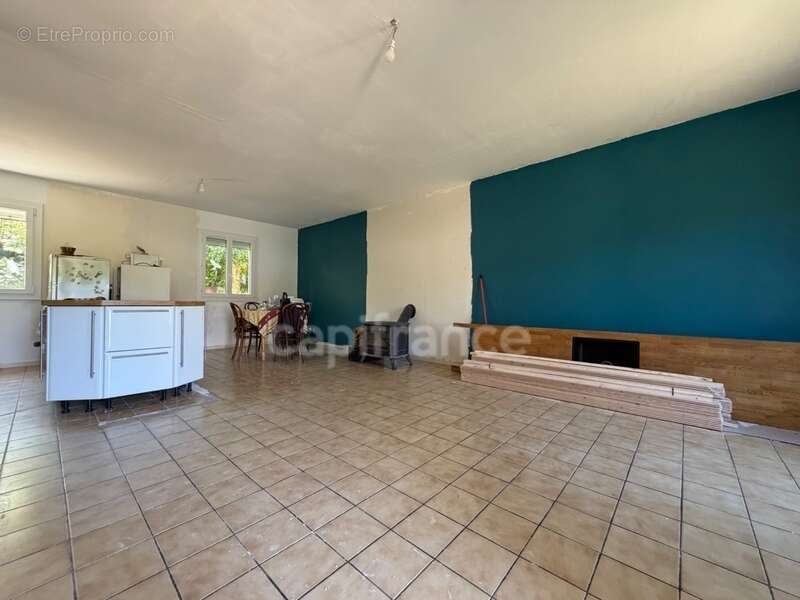 Maison de 110 m2, terrain clos et arboré 1000 m2, 4 chambres, 1 bureau, tout-à-l'égout, fibre optique, tf 615€, double vitrage p - photo 16