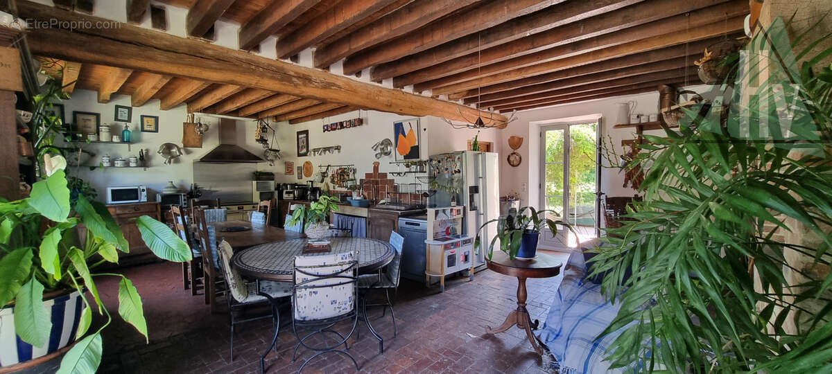 Maison à CHALAUTRE-LA-GRANDE