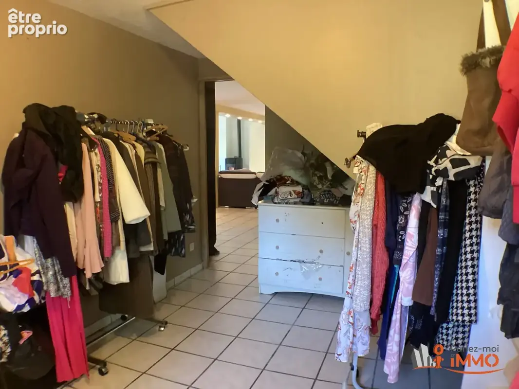 Maison 6 pièces 175 m² à vendre à Estivareilles (42380) - photo 8