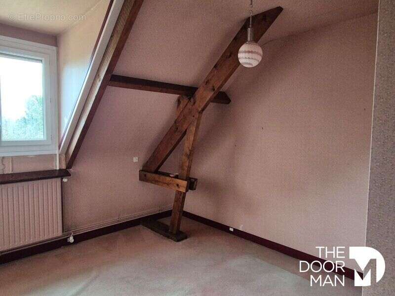 Maison à LE PERRAY-EN-YVELINES