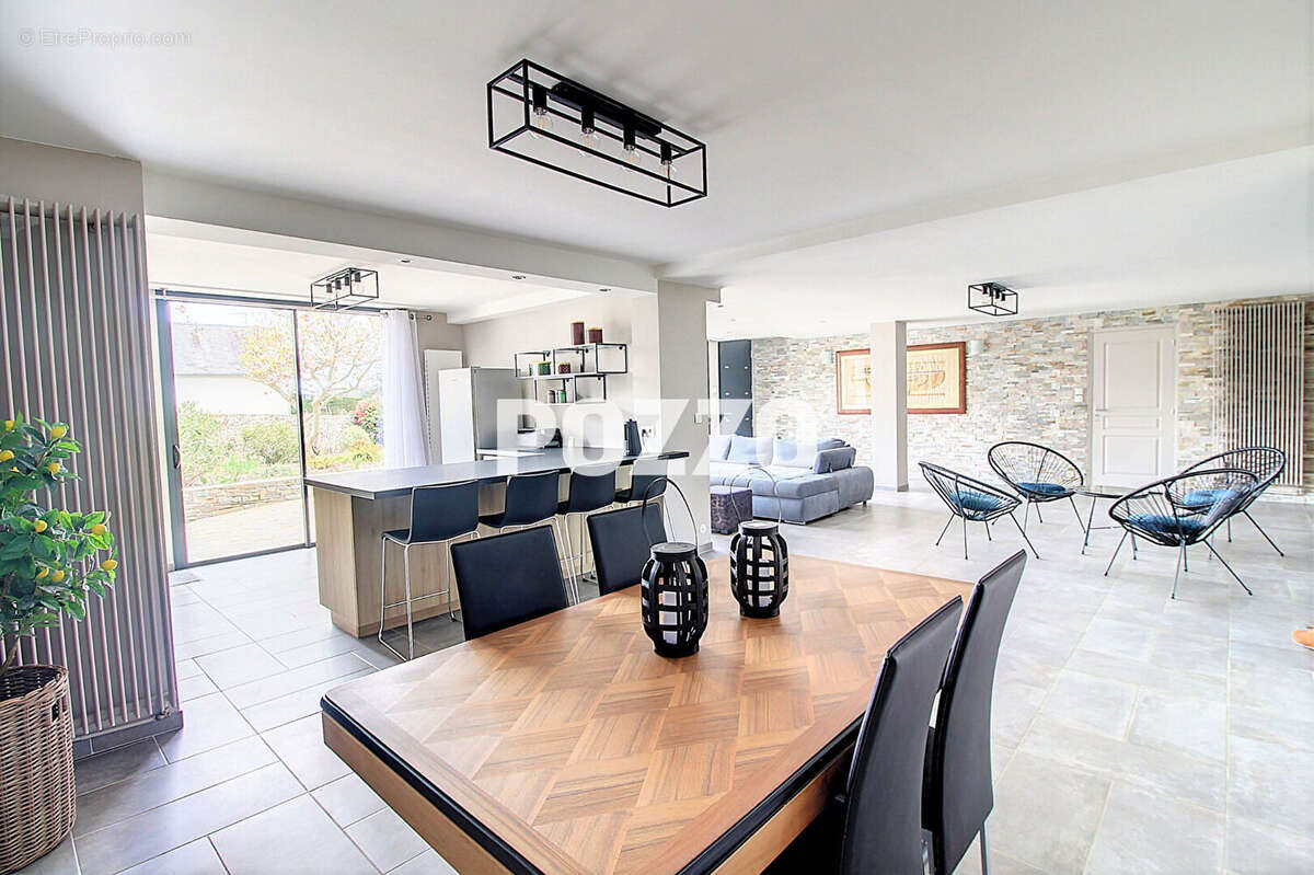 Maison à DONVILLE-LES-BAINS