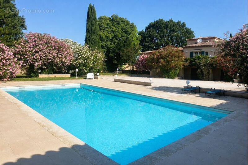 Maison à SUZE-LA-ROUSSE