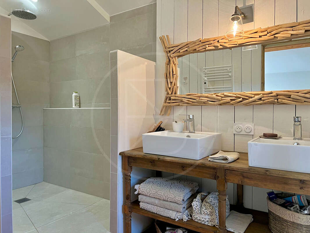 Maison à SAUVETERRE-DE-GUYENNE