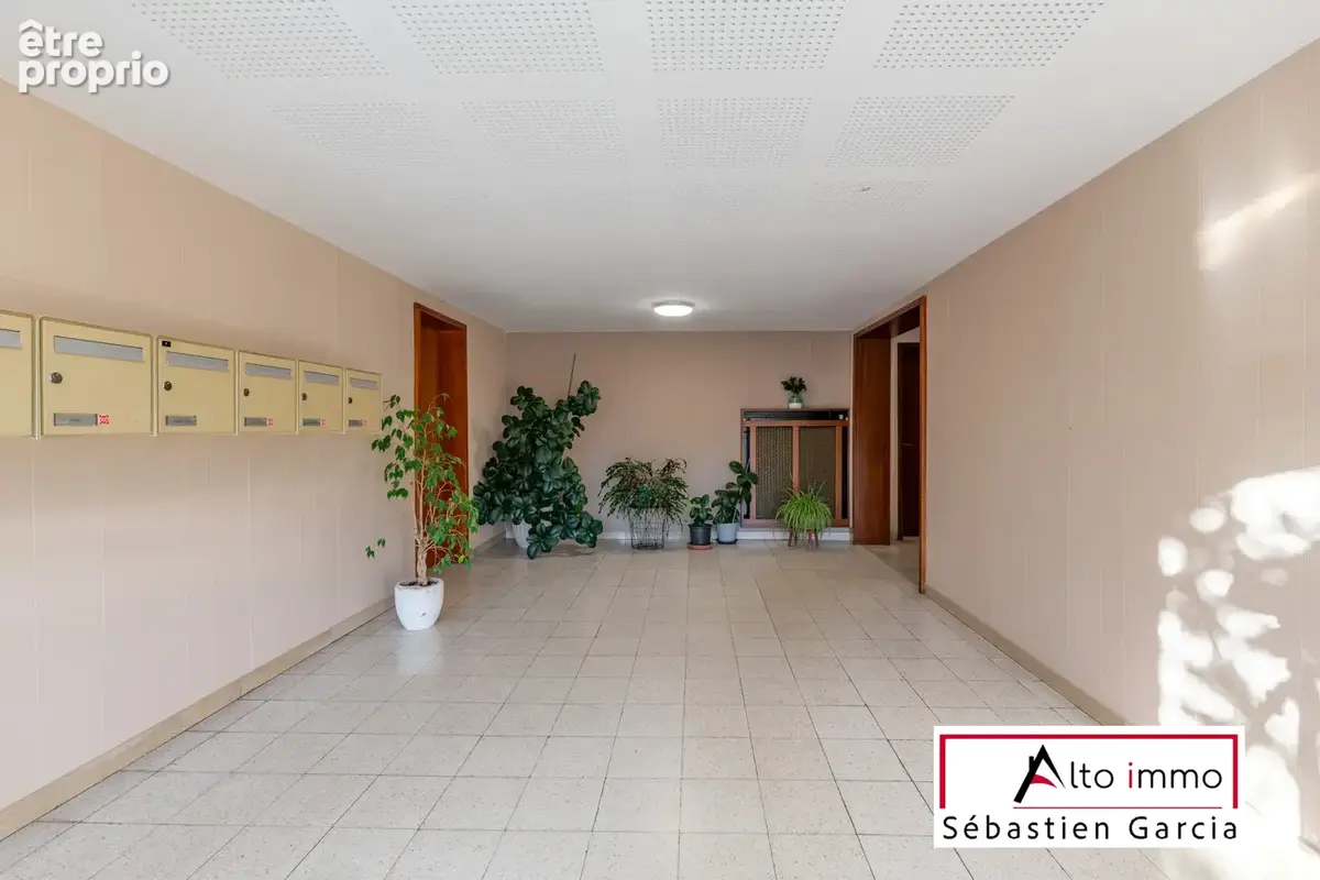 Appartement T2/3 pièces Haguenau, cave, garage, balcon - photo 4