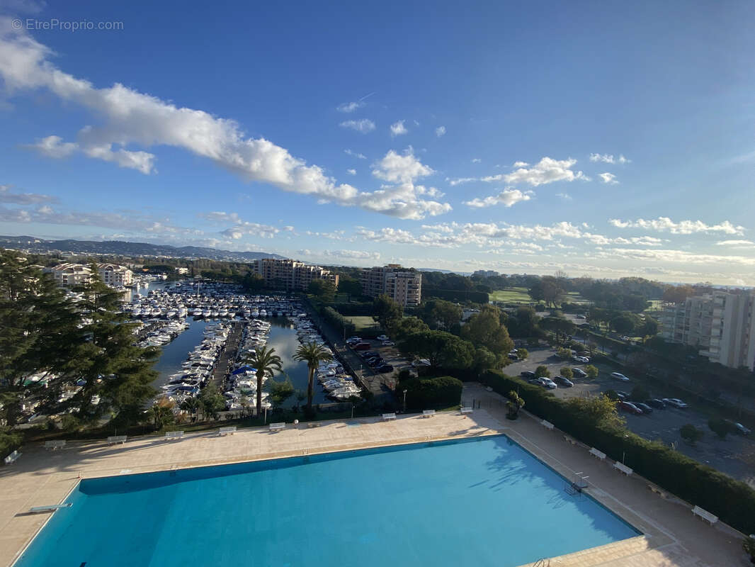 Appartement à MANDELIEU-LA-NAPOULE