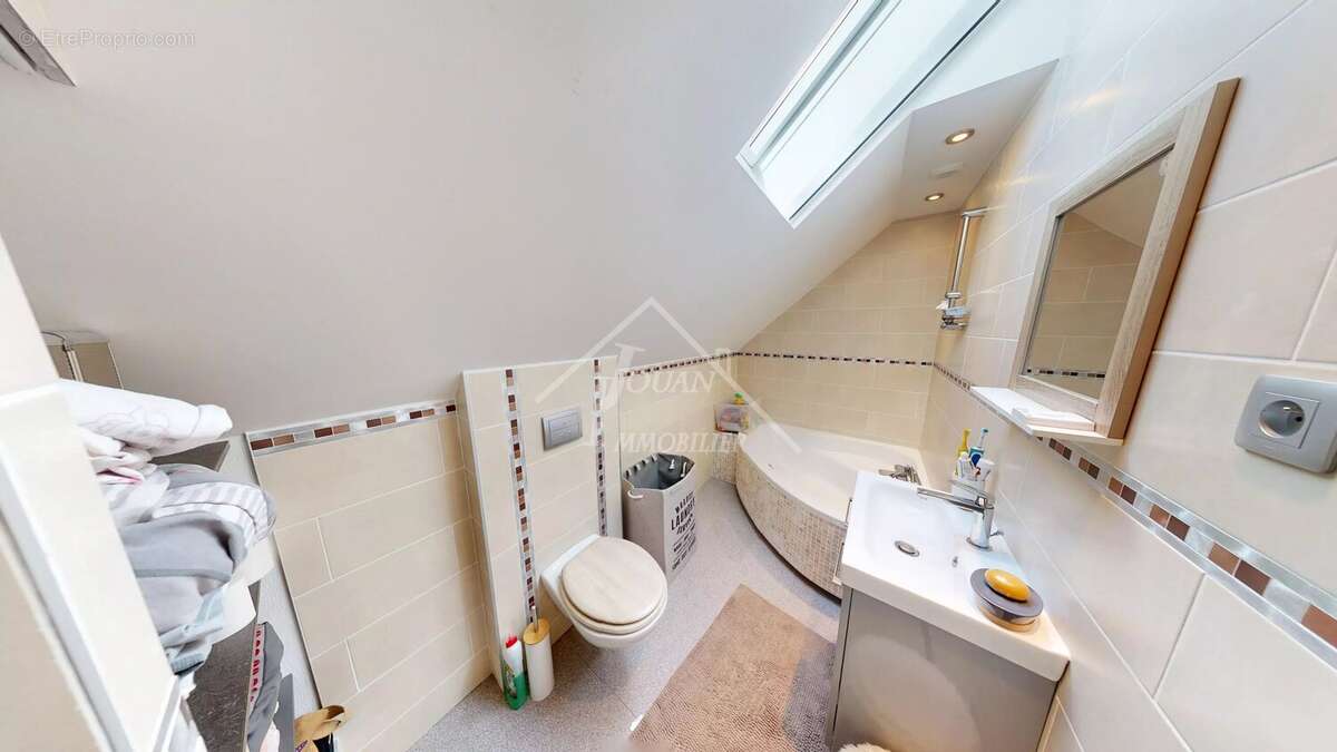 Maison à SAINT-POURCAIN-SUR-SIOULE