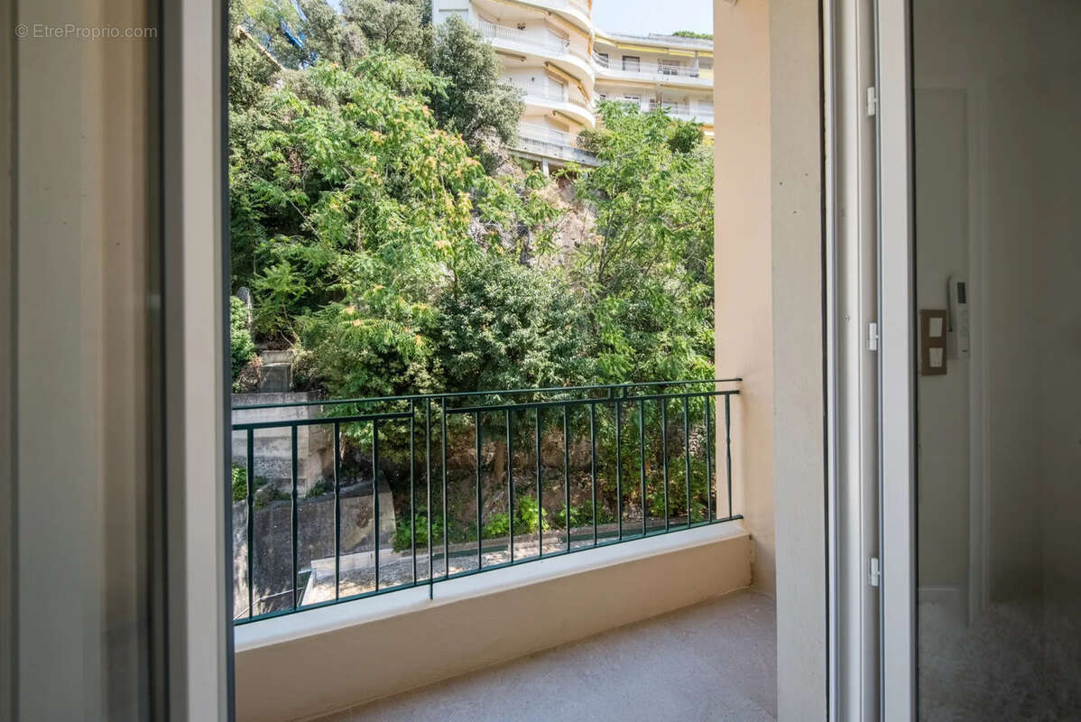 Appartement 89 m² à Nice  - photo 17