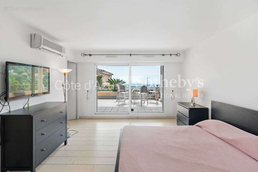 Appartement à MANDELIEU-LA-NAPOULE