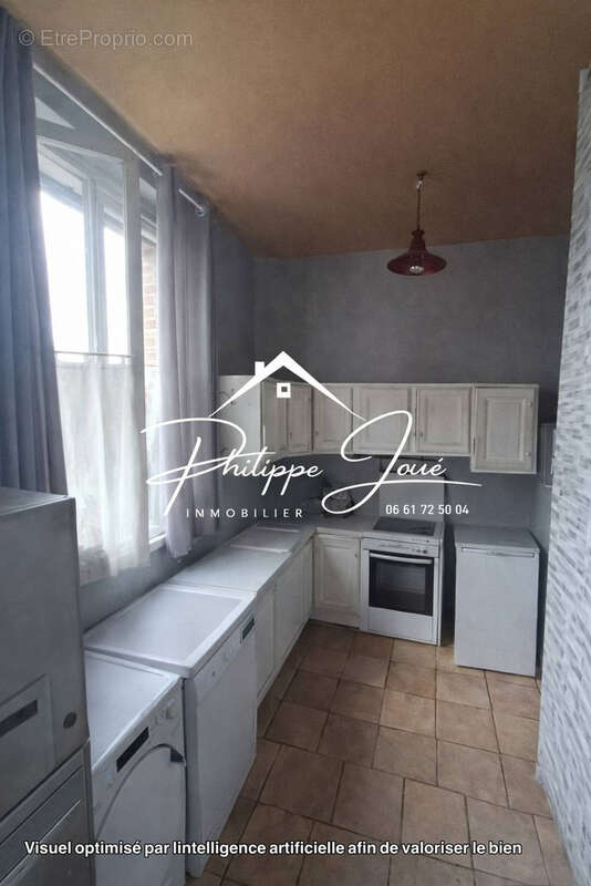 Maison à VILLENEUVE-L'ARCHEVEQUE