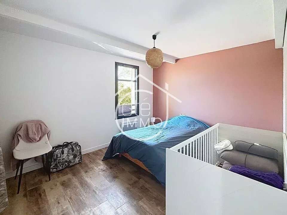 Maison à SAINT-JEAN-DE-BLAIGNAC