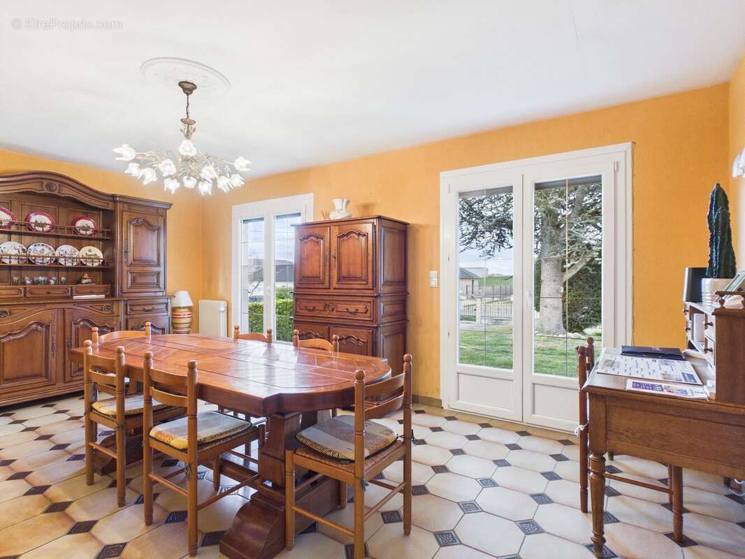 Maison à VALLANT-SAINT-GEORGES