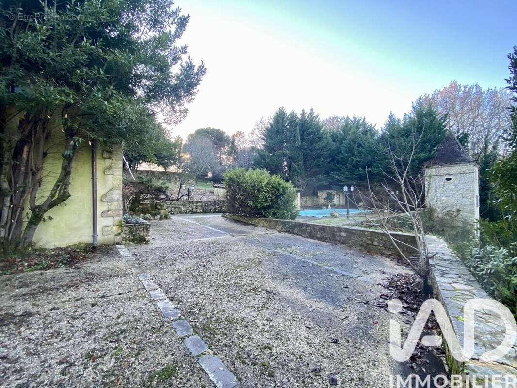 Photo 5 - Maison à CENAC-ET-SAINT-JULIEN