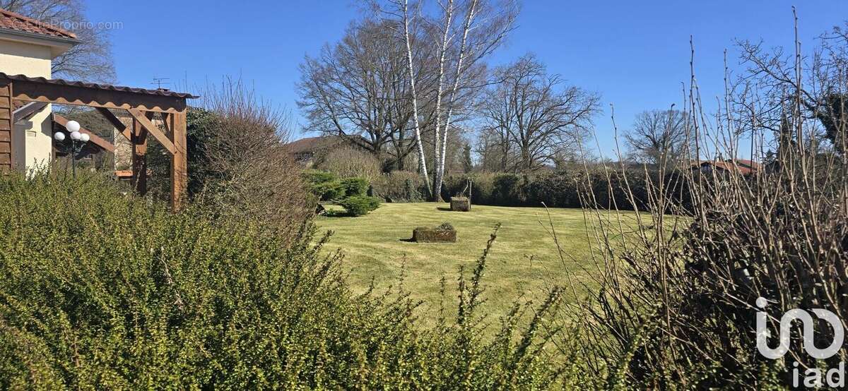 Photo 7 - Maison à GIFFAUMONT-CHAMPAUBERT