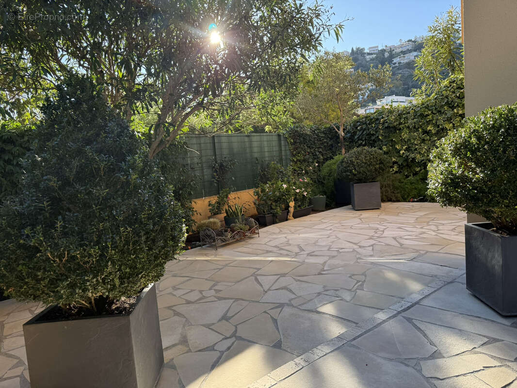 Appartement à MANDELIEU-LA-NAPOULE