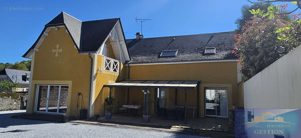Maison à ADE