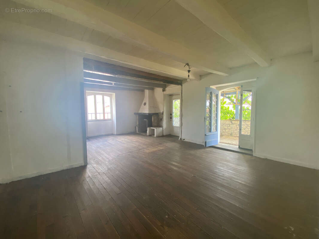 Maison à BAGAT-EN-QUERCY