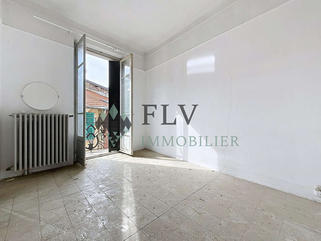 Commerce à SAINT-MARTIN-VESUBIE