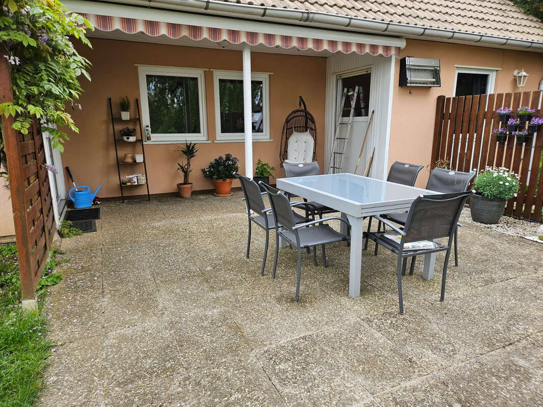 Maison à ROTT