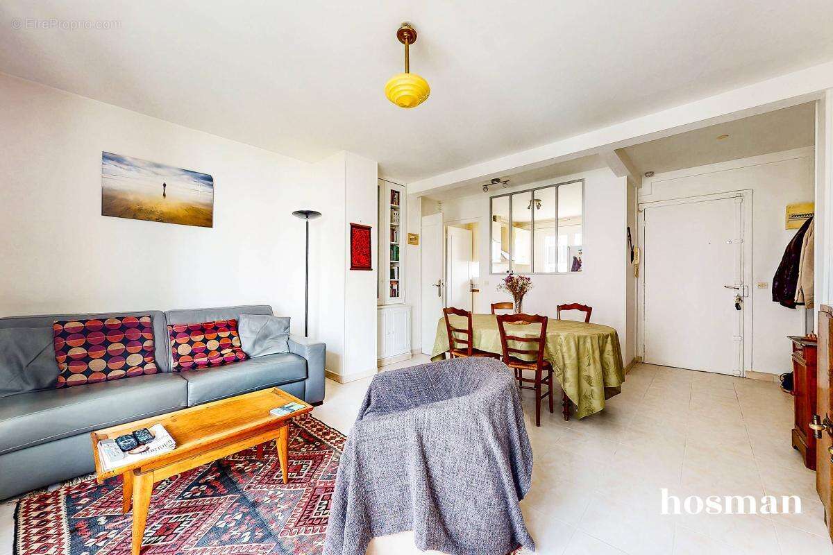 Appartement à PARIS-19E