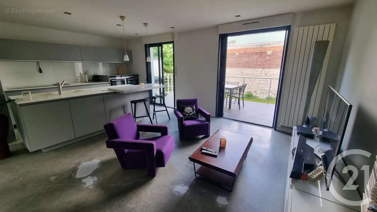 Maison à SAINT-MAUR-DES-FOSSES