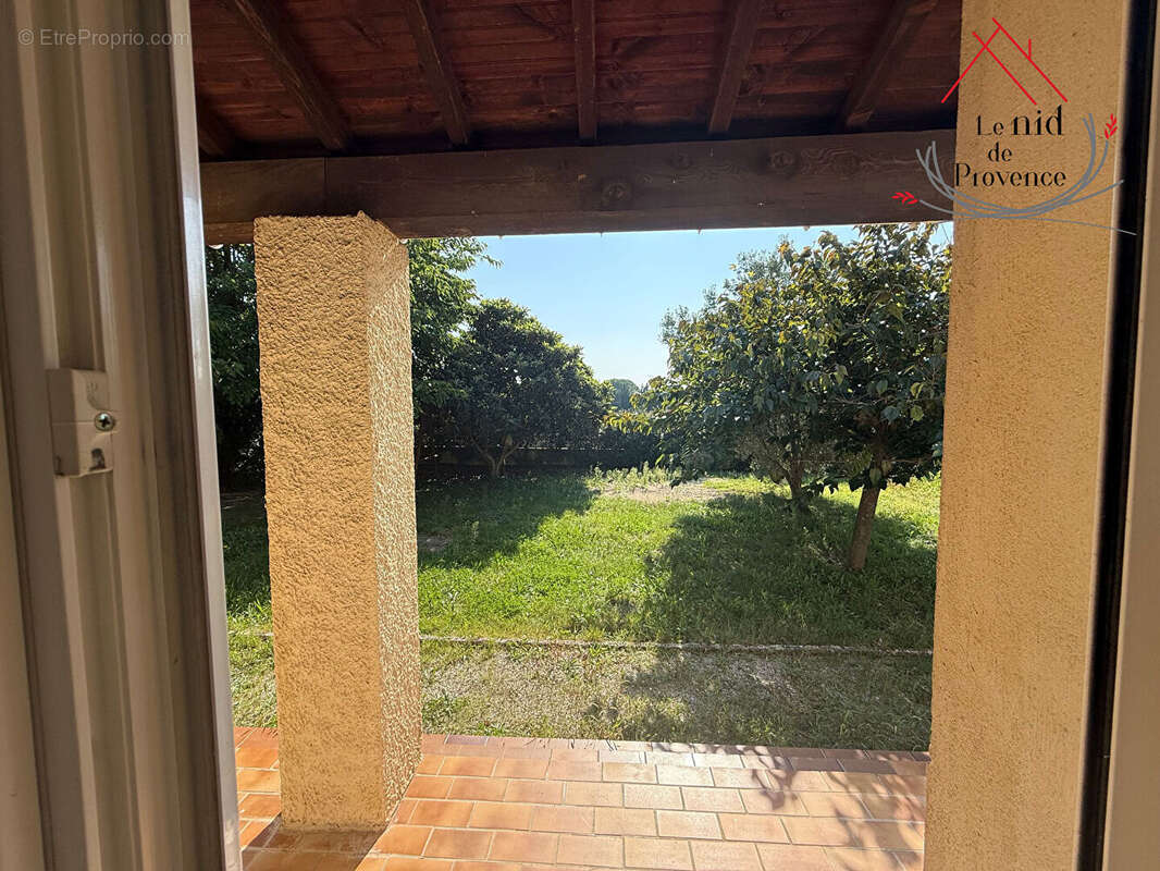 Maison à PERNES-LES-FONTAINES