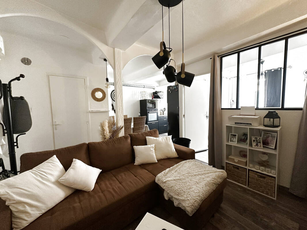 Appartement à PUGET-SUR-ARGENS