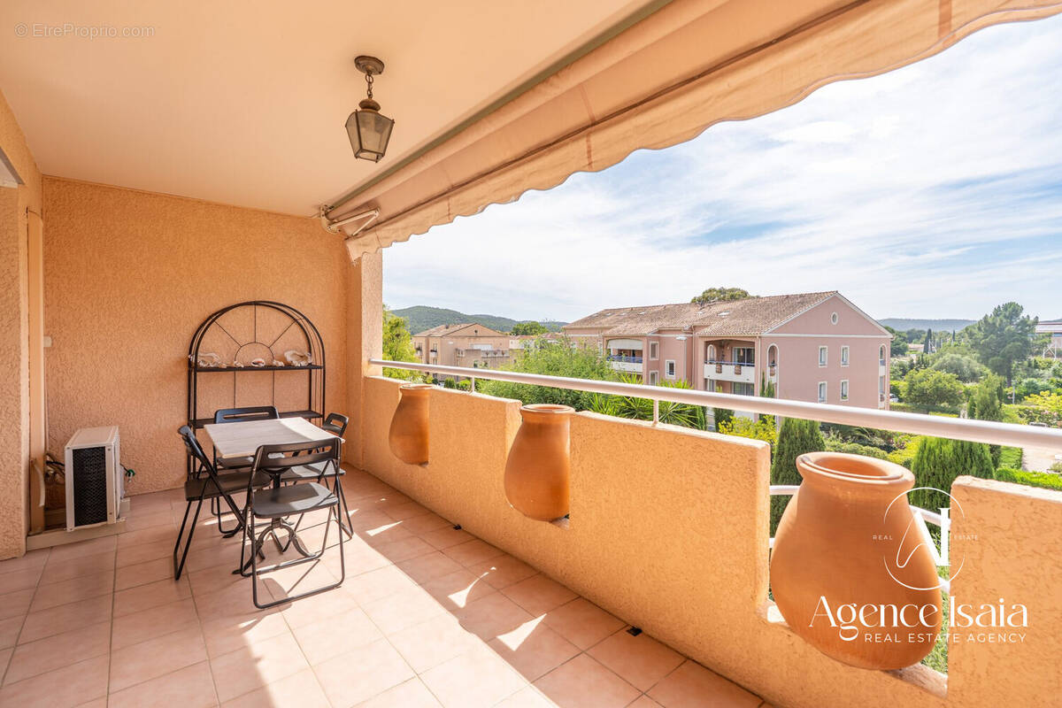 Appartement à BORMES-LES-MIMOSAS