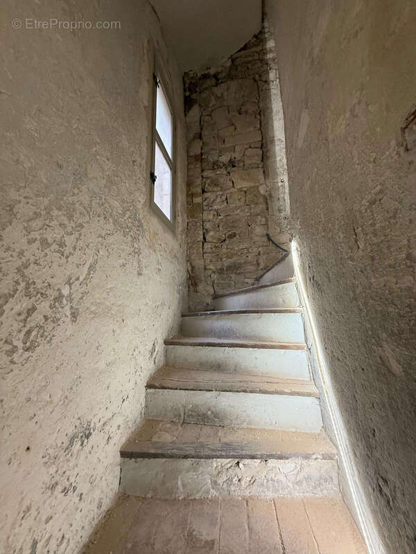 Maison historique - avignon - palais des papes - tres beau potentiel - photo 5