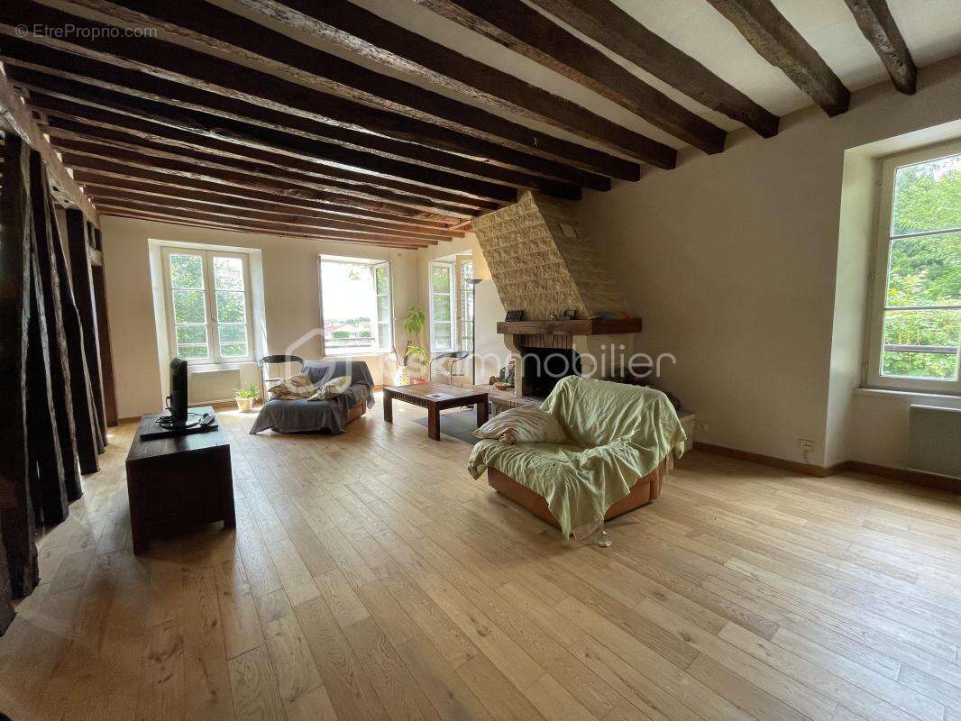 Maison à LE MEE-SUR-SEINE